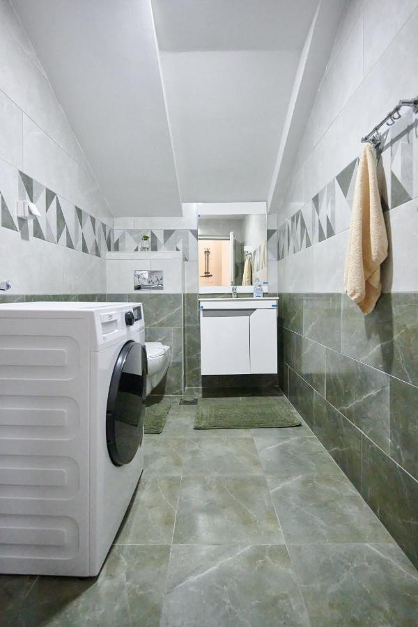 Vanimi Lux Apartmani Kikinda Exterior foto